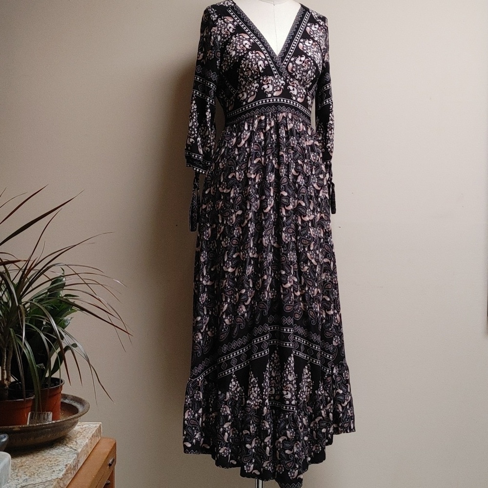 Caroline Morgan Australia Maxi Dress V-Neck Empire Waist Ruffled Hem Black Small